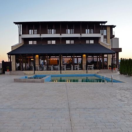 Pensiunea Sara Focşani Exterior foto
